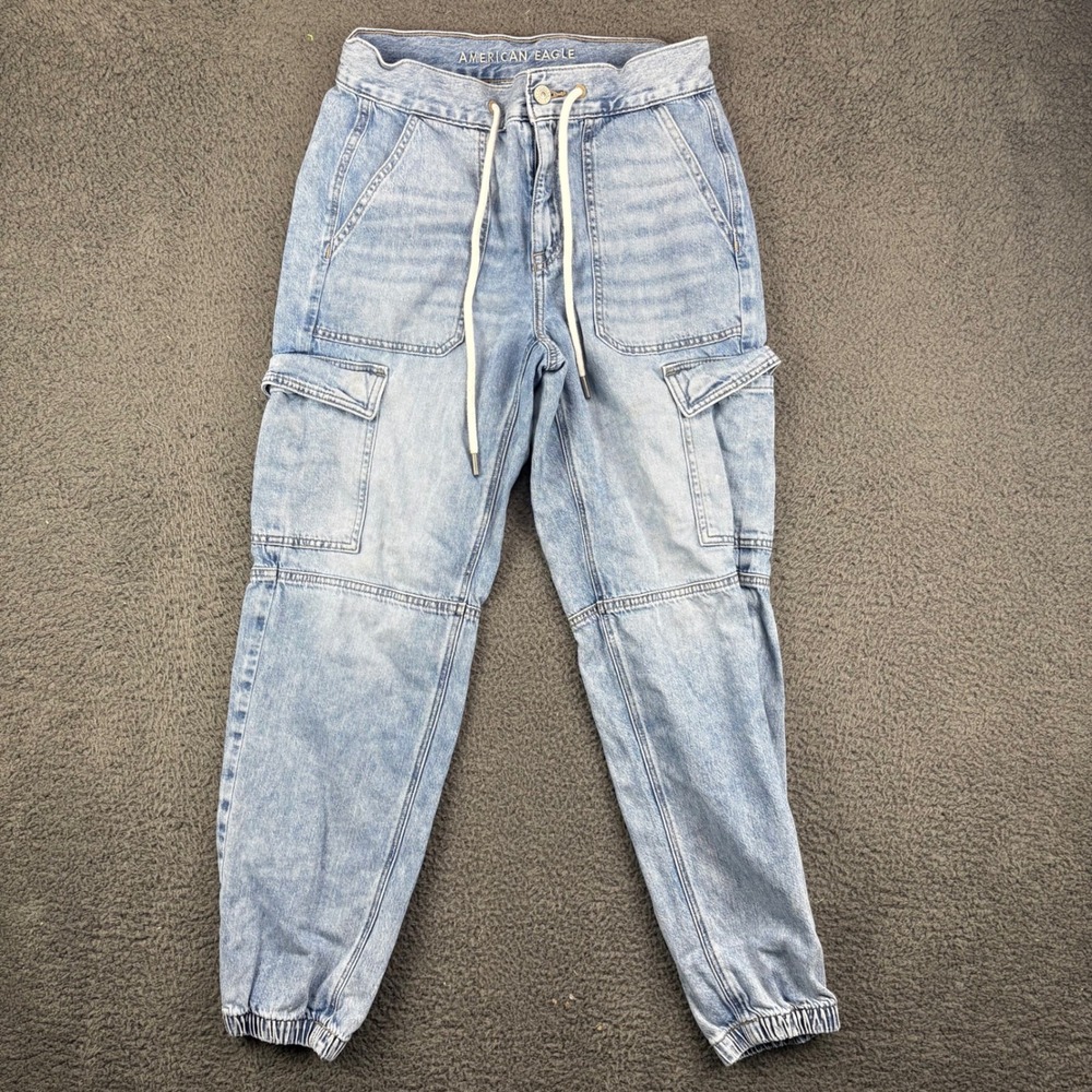 American Eagle Outfitters Womens Size 4 Regular Light Wash Cargo Jogger Jeans